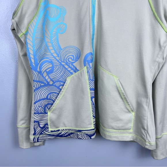 Title Nine Women's Regulator Full Zip Hooded Performance Jacket Size M; Travel - Picture 3 of 13